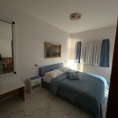Guest house Mira