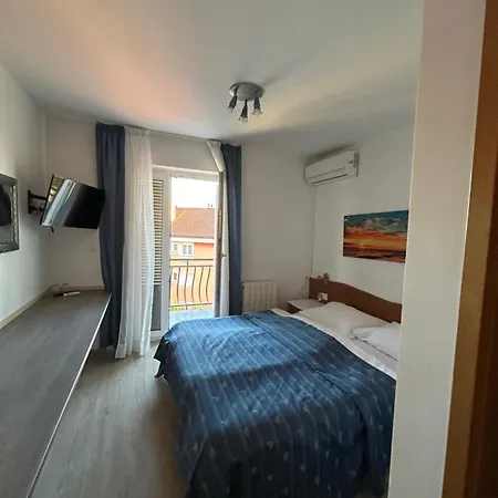 Guest house Mira 3*