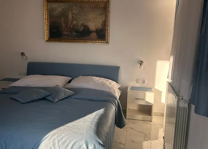 ゲストハウス Mira 3*