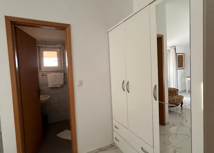 Mira